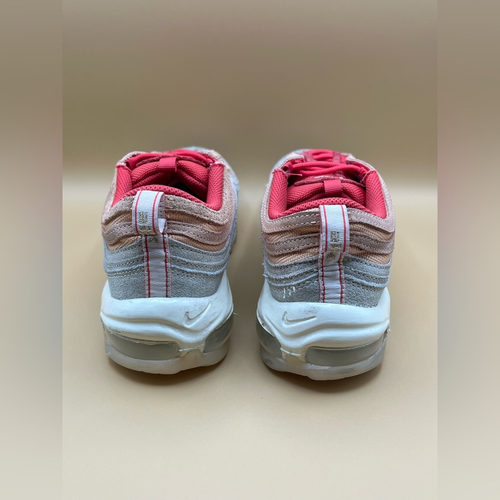 Nike Women's Athletic Shoes - Pink and Gray - Picture 4 of 8